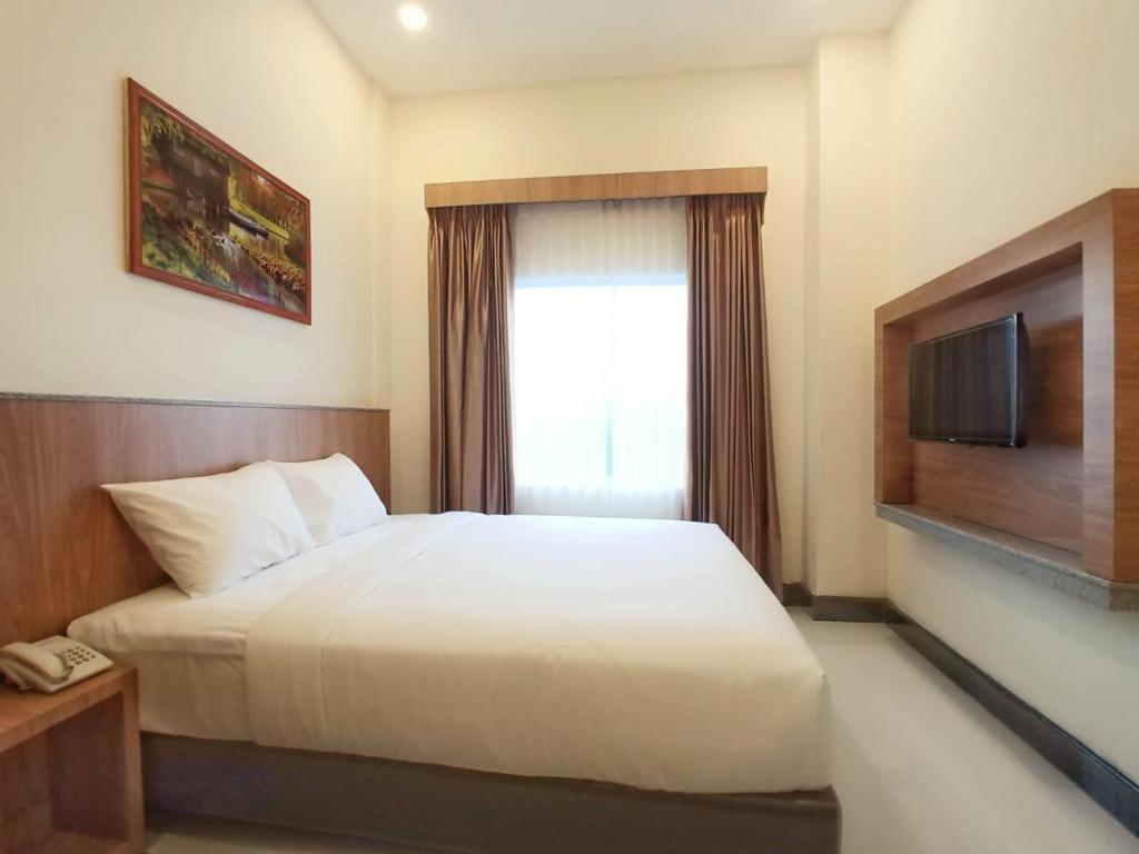 Bintan Lumba Lumba Inn Hotel Tanjung Pinang Exterior photo